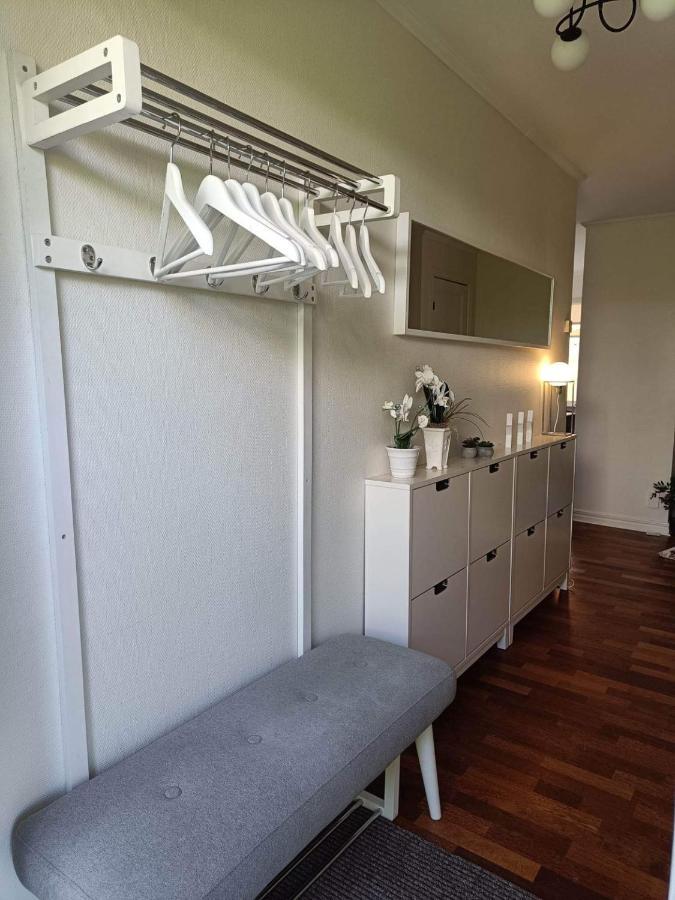 Havsnaera Nyrenoverat Centralt I Båstad Esterno foto